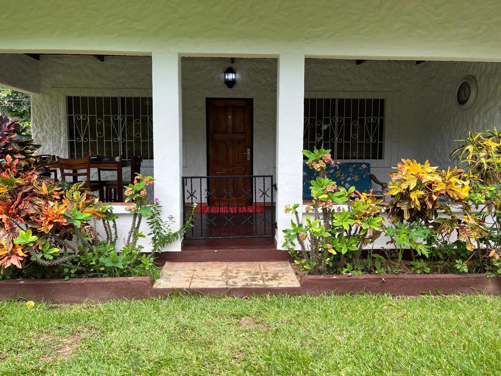 Hcs Bungalows Turtle Bay Rustic Bungalow Au Cap Zewnętrze zdjęcie